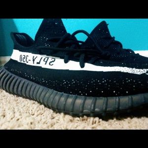 Yeezy Boost 350 V2